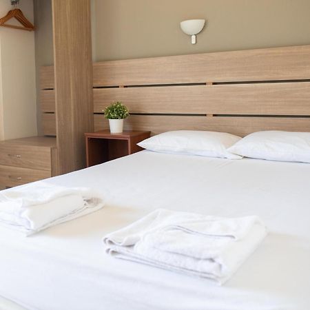 Tota Marinou Hotel Agioi Apostoloi  Ngoại thất bức ảnh