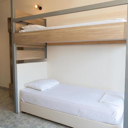 Tota Marinou Hotel Agioi Apostoloi  Ngoại thất bức ảnh
